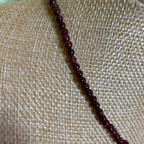 Elegant Natural Garnet Necklace - Picture 6 of 7